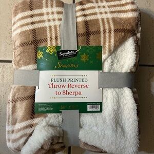 Signature Seasons Plaid Sherpa Throw Blanket